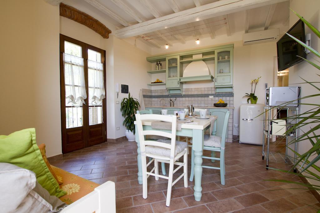 Il Bottaccio Casa Di Campagna Venturina Terme Rum bild